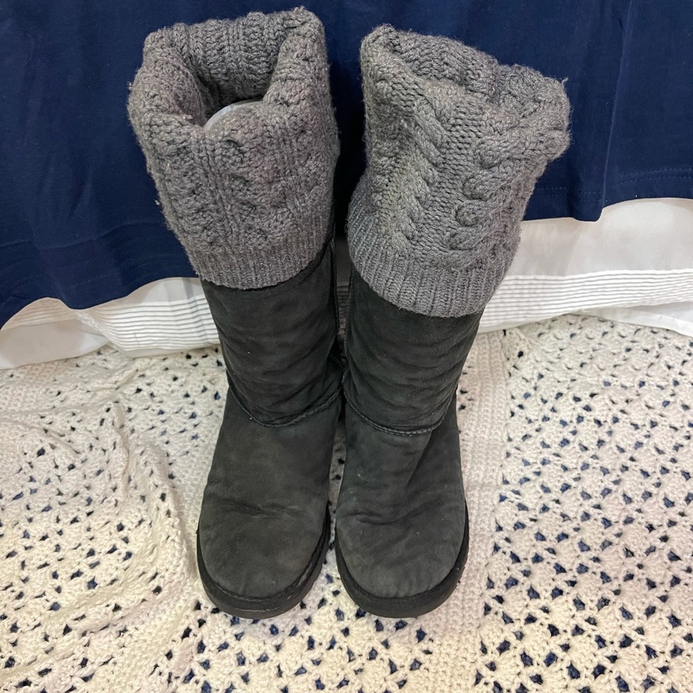 Classic Charcoal UGG Boot with Removable Sweater Size 6